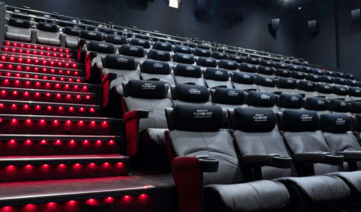 تعود Empire Cinemas بقوة بتقنية نظام الصوت المُعزّز FLEXOUND Augmented Audio™