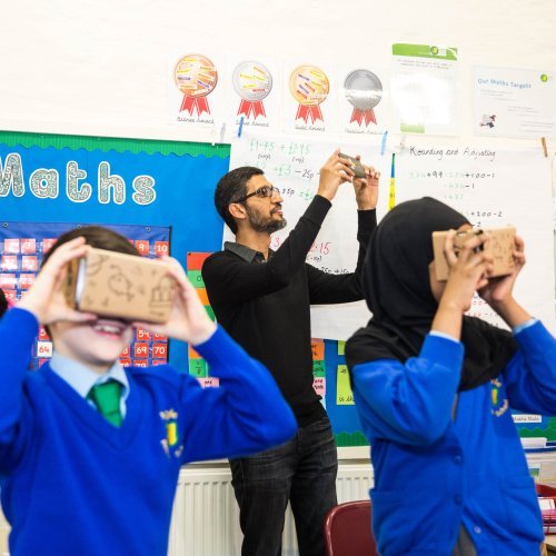 google_expeditions_tour_with_sundar_pichai.jpg