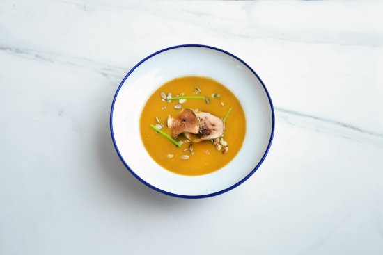 slice-curried-apple-pumpkin-soup.jpg