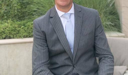 Mövenpick Hotel Apartments Downtown Dubai Appoints Eric Śešo as the New General Manager