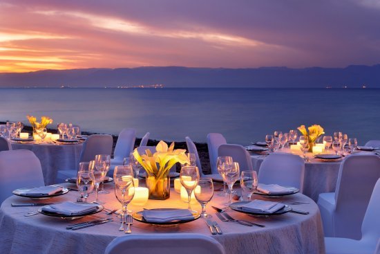 amazing-beach-wedding-setup.jpg