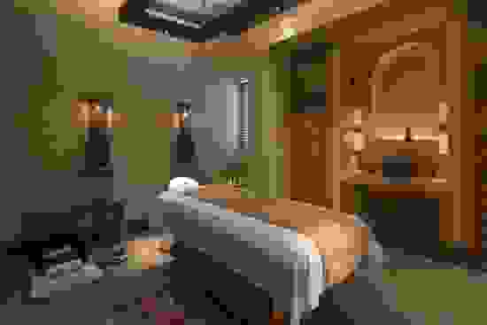 facilities-the-female-spa-treatment-room.jpg
