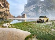 Unconventional Adventures: Experiencing the Best of Salalah in a 1984 FJ45 Land Cruiser